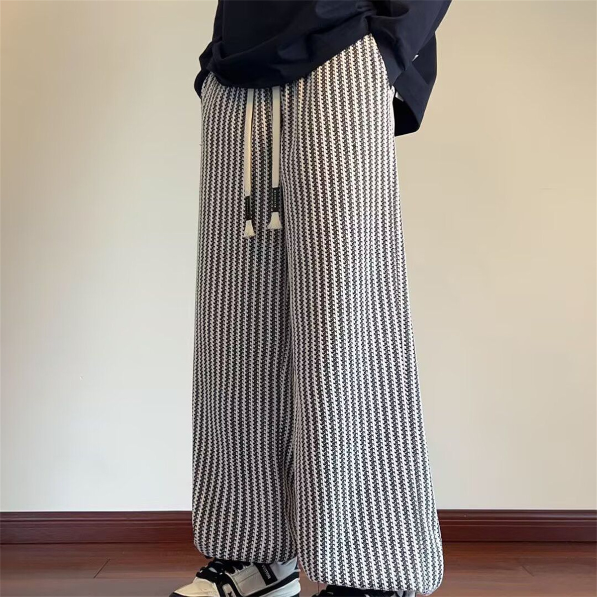 2026年夏新作 メンズストライプ柄カジュアルパンツ ルーズ - Street Fashion Trends 2026 のレビューと価格