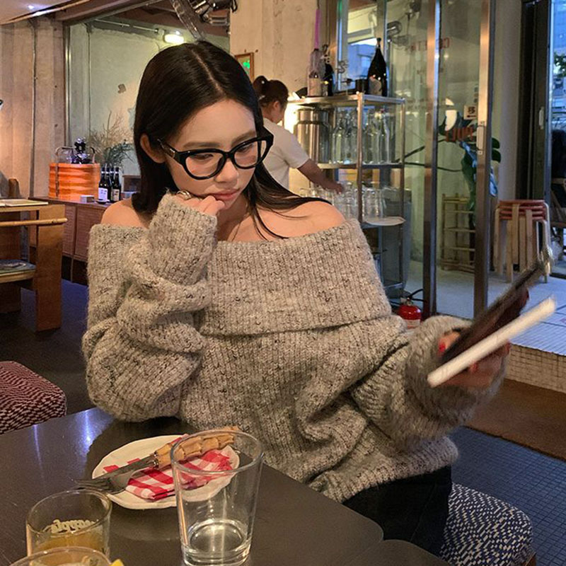 エレガントなオフショルダースラッシュネックセーター女性韓国フ - Street Fashion Korea のレビューと価格