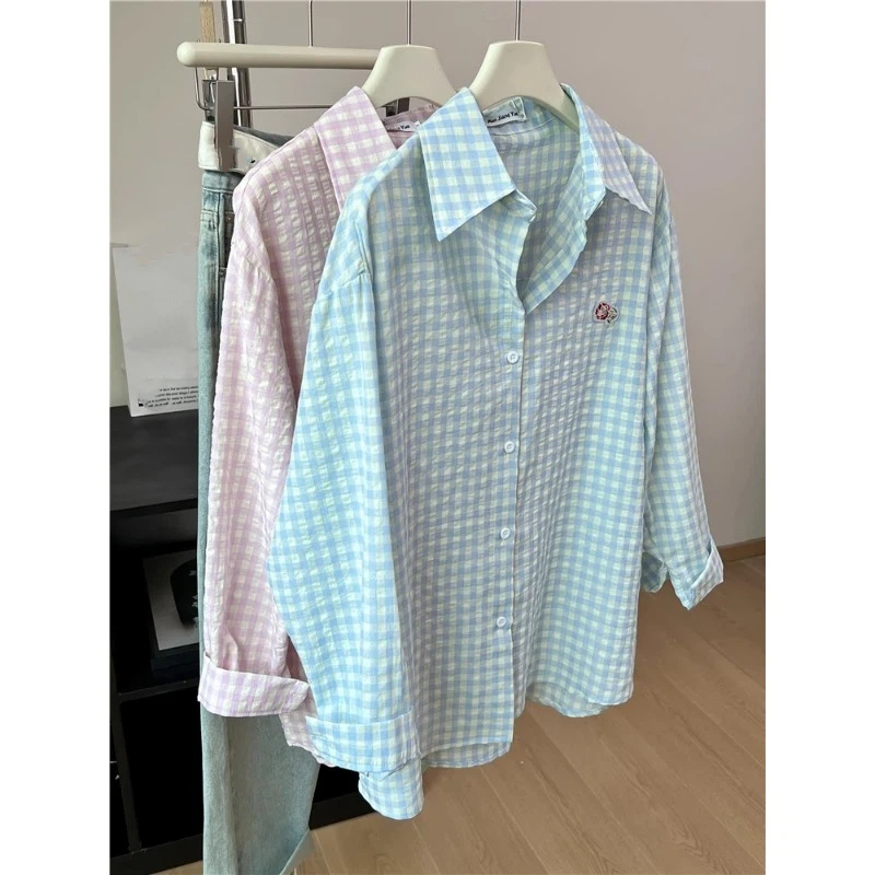 刺繍フラワーチェック柄デザインシャツ&ブラウスY2Kストリー - Street Fashion Korea のレビューと価格