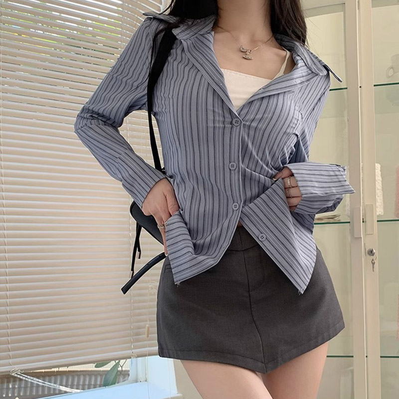 Y2k ストライプシャツ女性長袖デザインボタンアップトップス - Street Fashion Korea のレビューと価格